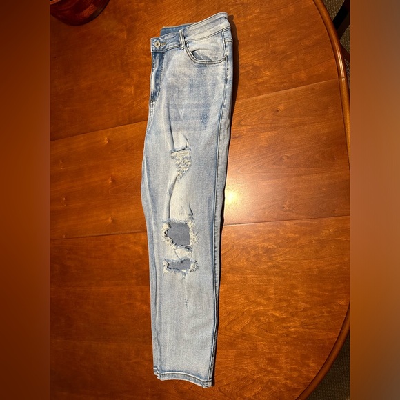 Distressed Jeans - Picture 3 of 3